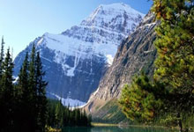 勒布朗-詹姆斯应该在洛杉矶湖人队立雕像吗.